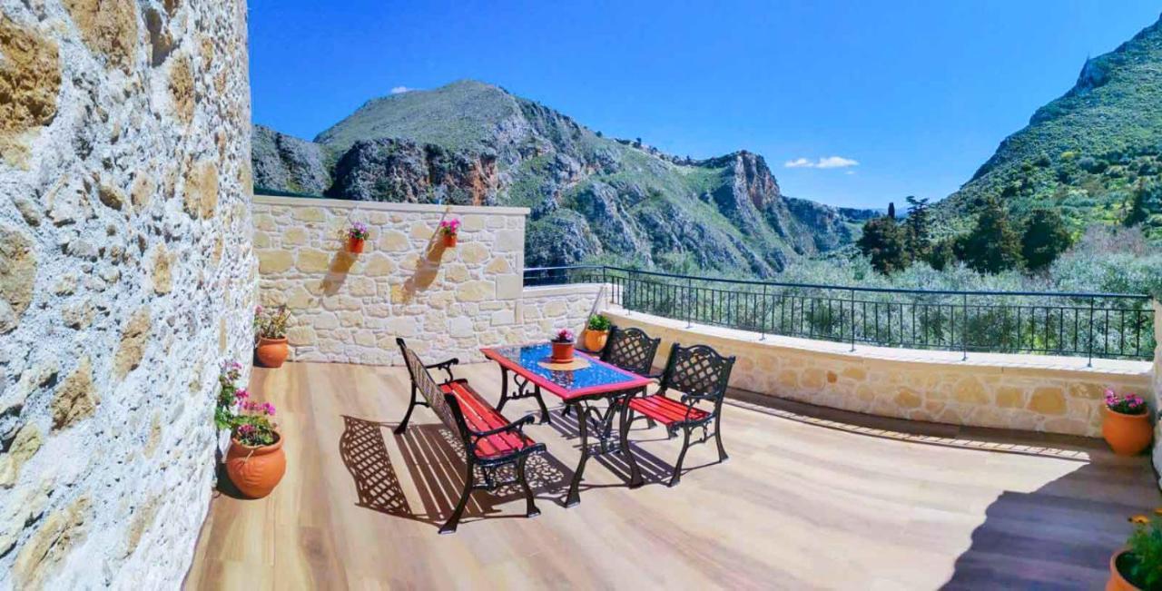 Villa Anastasia Luxe With Top Wifi, Bbq & Amazing Views Kíszamosz Kültér fotó