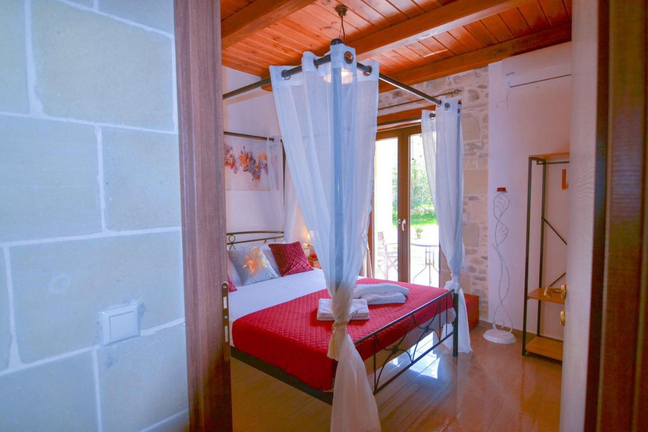 Villa Anastasia Luxe With Top Wifi, Bbq & Amazing Views Kíszamosz Kültér fotó