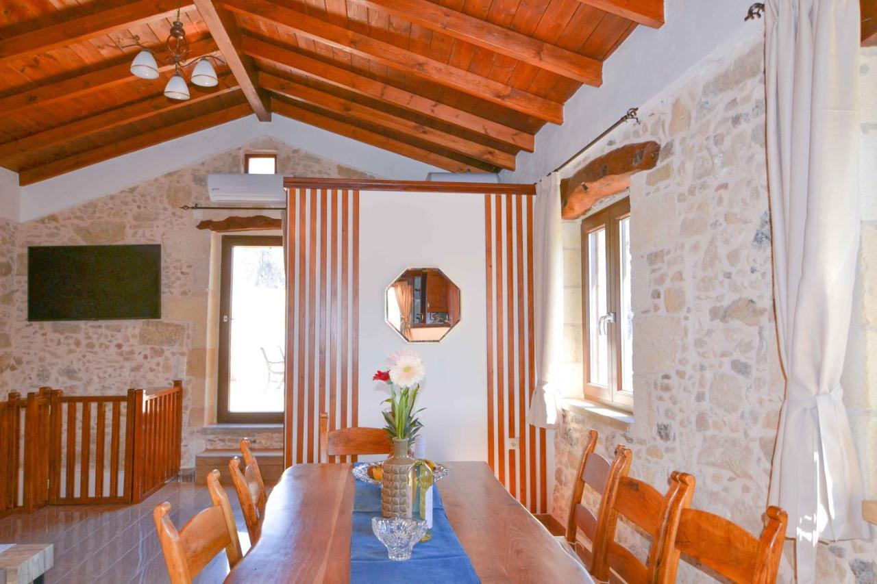 Villa Anastasia Luxe With Top Wifi, Bbq & Amazing Views Kíszamosz Kültér fotó